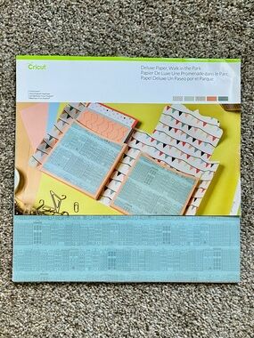 Cricut Deluxe Paper Walk in the Park Brand New